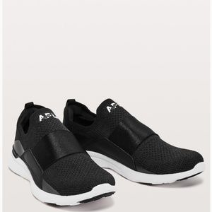 [NWT] APL Women's TechLoom Bliss shoe